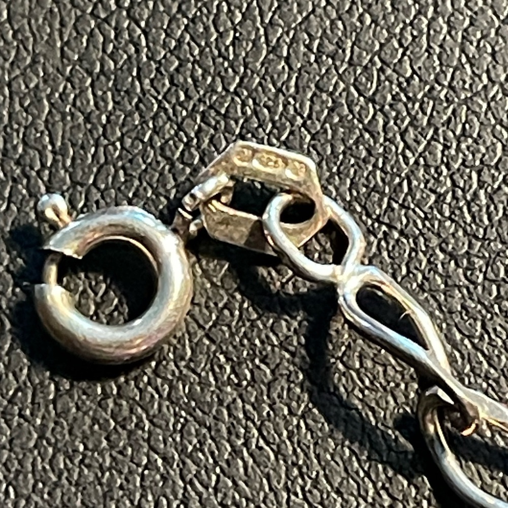 7” Vintage 925 Silver Charm Bracelet with 4 charms 2 stamped Made In Ireland. - Picture 14 of 15